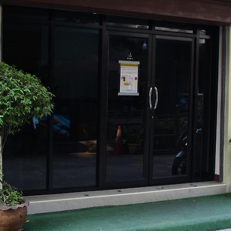 Chaiwat Guesthouse 방콕 외부 사진