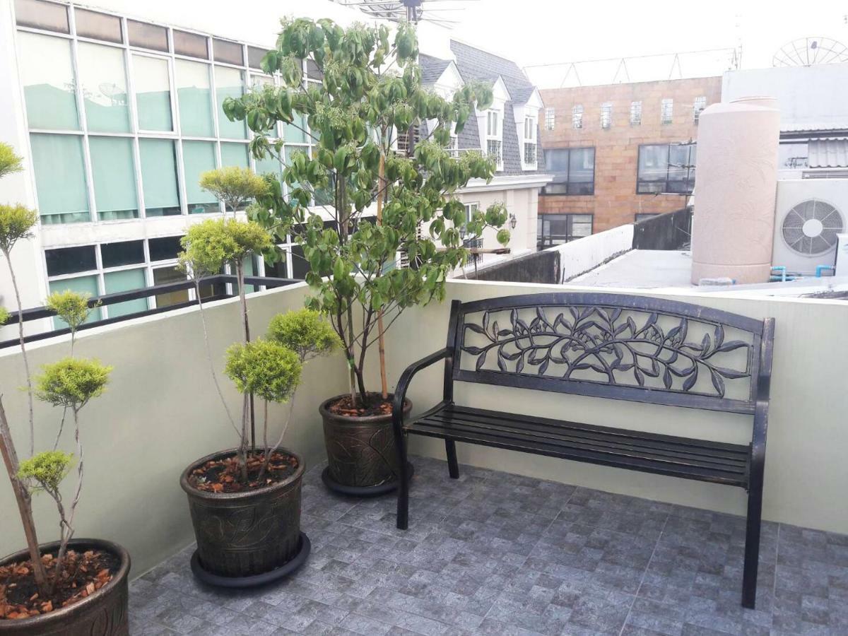 Chaiwat Guesthouse 방콕 외부 사진